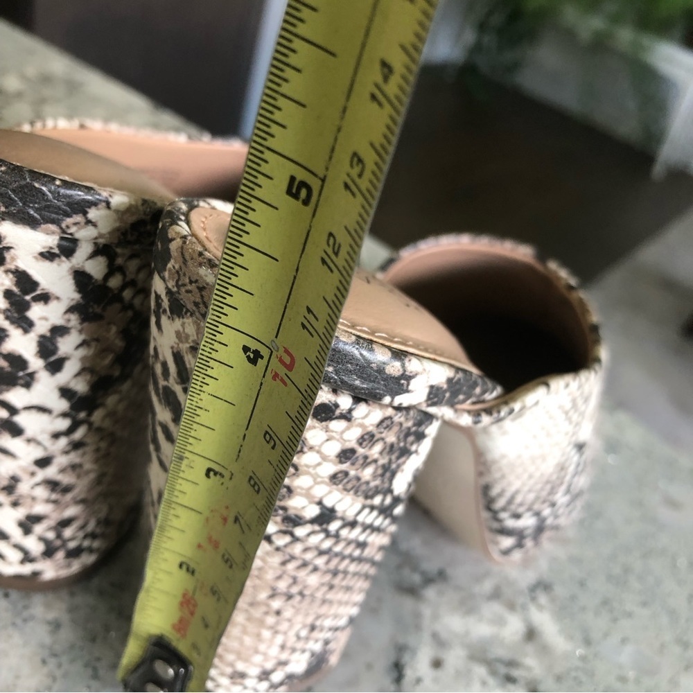 Call it Spring Heels​​ - Picture 4 of 8
